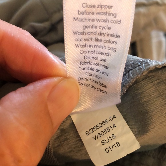 ATHLETA Trekkie North Shorts Style 266268 Light Gray Hiking MSRP $59 Size 8 - Picture 15 of 15